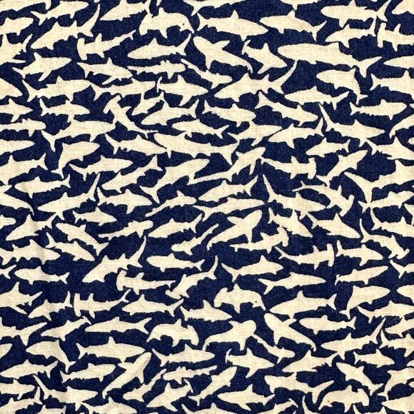 Tori Richard Men's XL Short Sleeve Button Up Shark Design Blue White Beach - Picture 3 of 11